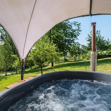 Du Hallot Avec Spa, Curistes 公寓